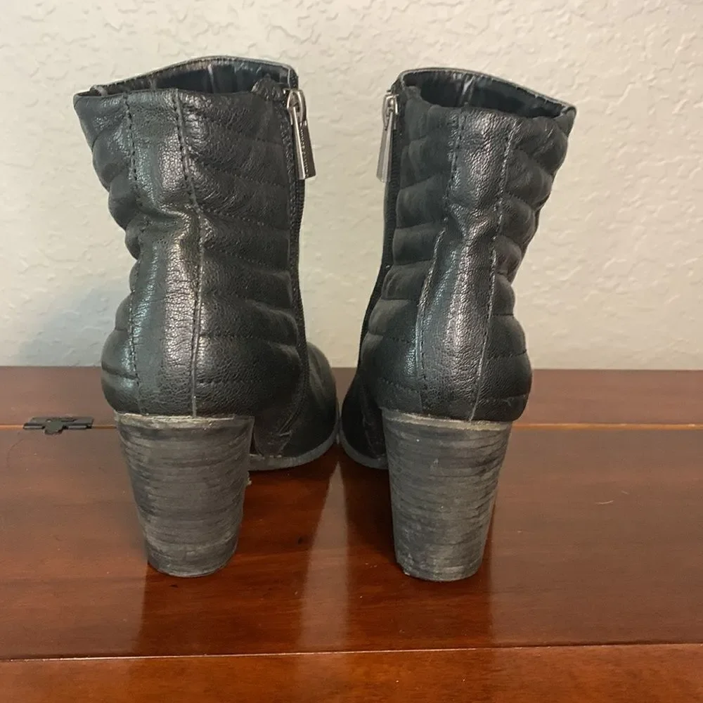 Vince Camuto black ankle booties size 8.5‎